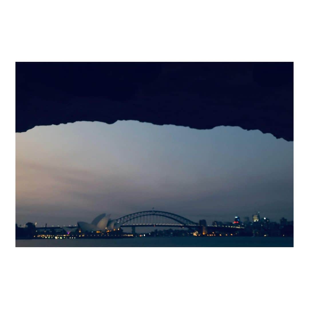 SEN（三辻茜）さんのインスタグラム写真 - (SEN（三辻茜）Instagram)「Sydney you’re so dreamy. Even when you’re smoggy」1月3日 18時42分 - sen_mitsuji_official