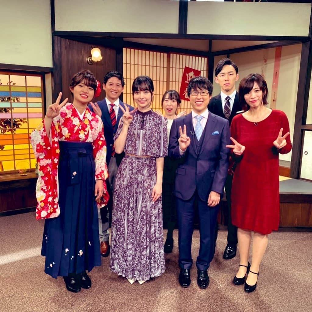 藤沢里菜さんのインスタグラム写真 - (藤沢里菜Instagram)「🎍NHK新春囲碁番組🎍  豪華すぎる解説&聞き手😳  黒嘉嘉さん安定のお美しさでした🥰  #黒嘉嘉#藤沢里菜#井山裕太#謝依旻#青木裕孝#茂呂有紗#囲碁」1月3日 19時18分 - rina_fujisawa