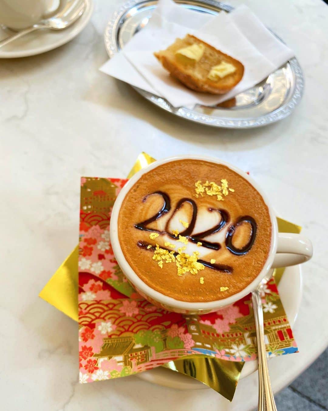 西村彩香のグルメインスタ