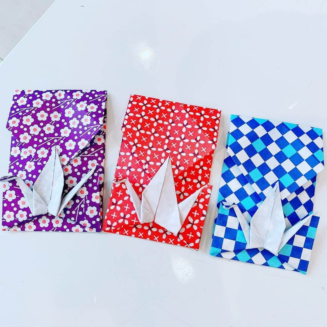 大堀恵さんのインスタグラム写真 - (大堀恵Instagram)「折り紙で作ったポチ袋🧧 #お正月　#お年玉　#お年玉袋」1月3日 19時37分 - ohorimegumi