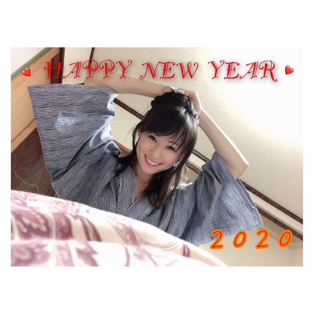 柳野玲子のインスタグラム：「あけましておめでとうございます☺️💞 2020年が皆さんにとって素晴らしい年になりますように(*´꒳`*)✨ 今年もよろしくお願いします🥰」