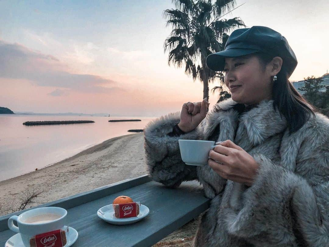 阿部紫夕那さんのインスタグラム写真 - (阿部紫夕那Instagram)「. とってもいい休日でした☕︎❤︎ . #cafegoofy #吉良ワイキキビーチ #吉良 #西尾カフェ #西尾 #西尾カフェ」1月3日 20時16分 - shunatan317