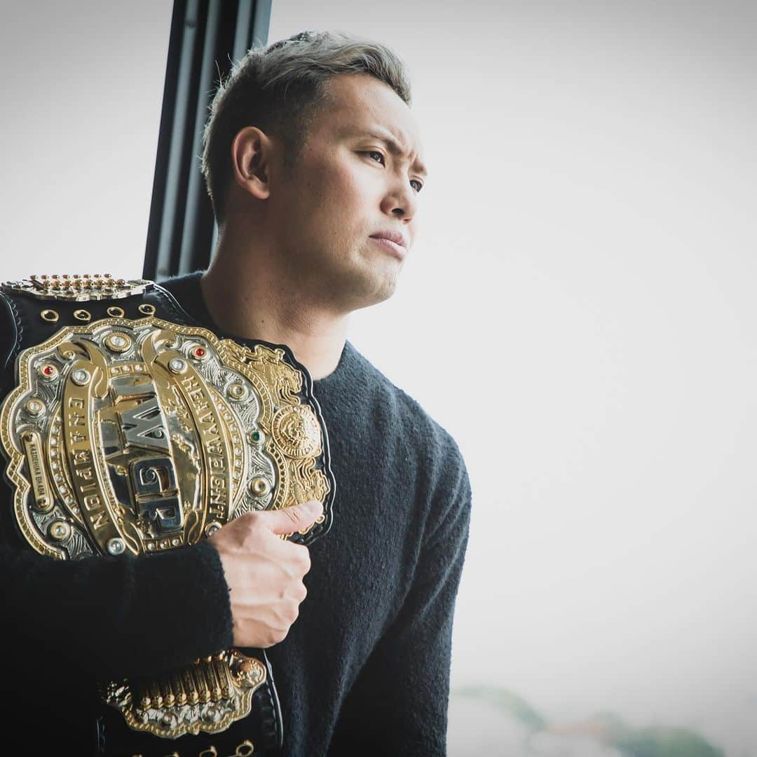 新日本プロレスさんのインスタグラム写真 - (新日本プロレスInstagram)「#KazuchikaOKADA !! 💸 「IWGPを獲れなかったらスタートラインにも立てない。“1.5”のことを考えてる場合じゃないよ！」 “IWGPヘビー級王者”オカダが“挑戦者”飯伏を一喝!! @njpw1972  Photo by Yoshifumi Nakahara  #njpw #njwk14 #新日本プロレス #プロレス #オカダカズチカ」1月3日 20時33分 - njpw1972