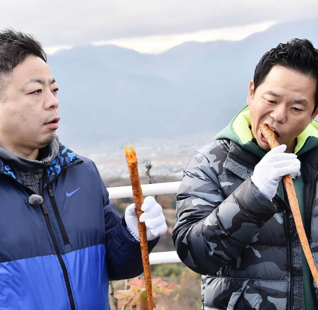 日本テレビ「満天☆青空レストラン」さんのインスタグラム写真 - (日本テレビ「満天☆青空レストラン」Instagram)「2020年最初の青空レストランは！﻿ ﻿ 山梨県から、ながーい﻿ 大塚にんじんをご紹介します！﻿ (本当に長いです！！どれくらいかは、放送お楽しみに♪)﻿ ﻿ ゲストは、﻿ ダイアンのお2人﻿ ﻿ 今夜6時30分放送です⭐️﻿ ぜひご覧下さい！﻿ ﻿ #満天青空レストラン﻿ #青空レストラン ﻿ #青空 #青レス #満天 ﻿ #宮川大輔 ﻿ #大ちゃん ﻿ #うまい ﻿ #日テレ ﻿ #日本テレビ﻿ #山梨県﻿ #冬﻿ #ロケ ﻿ #大塚にんじん﻿ #人参﻿ #ダイアン」1月4日 7時24分 - aozora_official