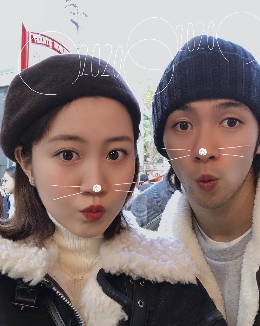 西木恵美里のインスタグラム：「あけましておめでとうございます⛩ 今年はInstagramの更新頑張るぞ！ なんてことない日常ですが、お付き合いください🥳  #加工はわかりやすく #微妙な加工の場合 #旦那さんに元の写真晒されるから #控えめに」