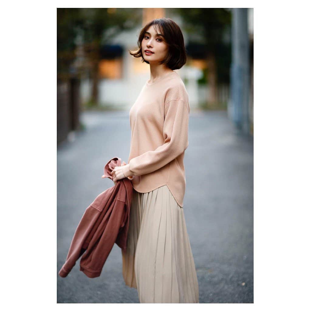 小濱なつきのインスタグラム：「@uniqlo @uniqlo_with 🌟」
