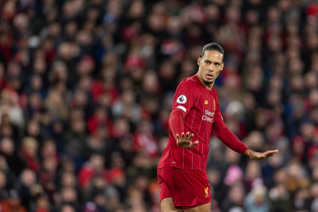 ビルヒル・ファン・ダイクさんのインスタグラム写真 - (ビルヒル・ファン・ダイクInstagram)「First win & clean sheet of 2020, hopefully many more to come! #YNWA」1月3日 23時03分 - virgilvandijk