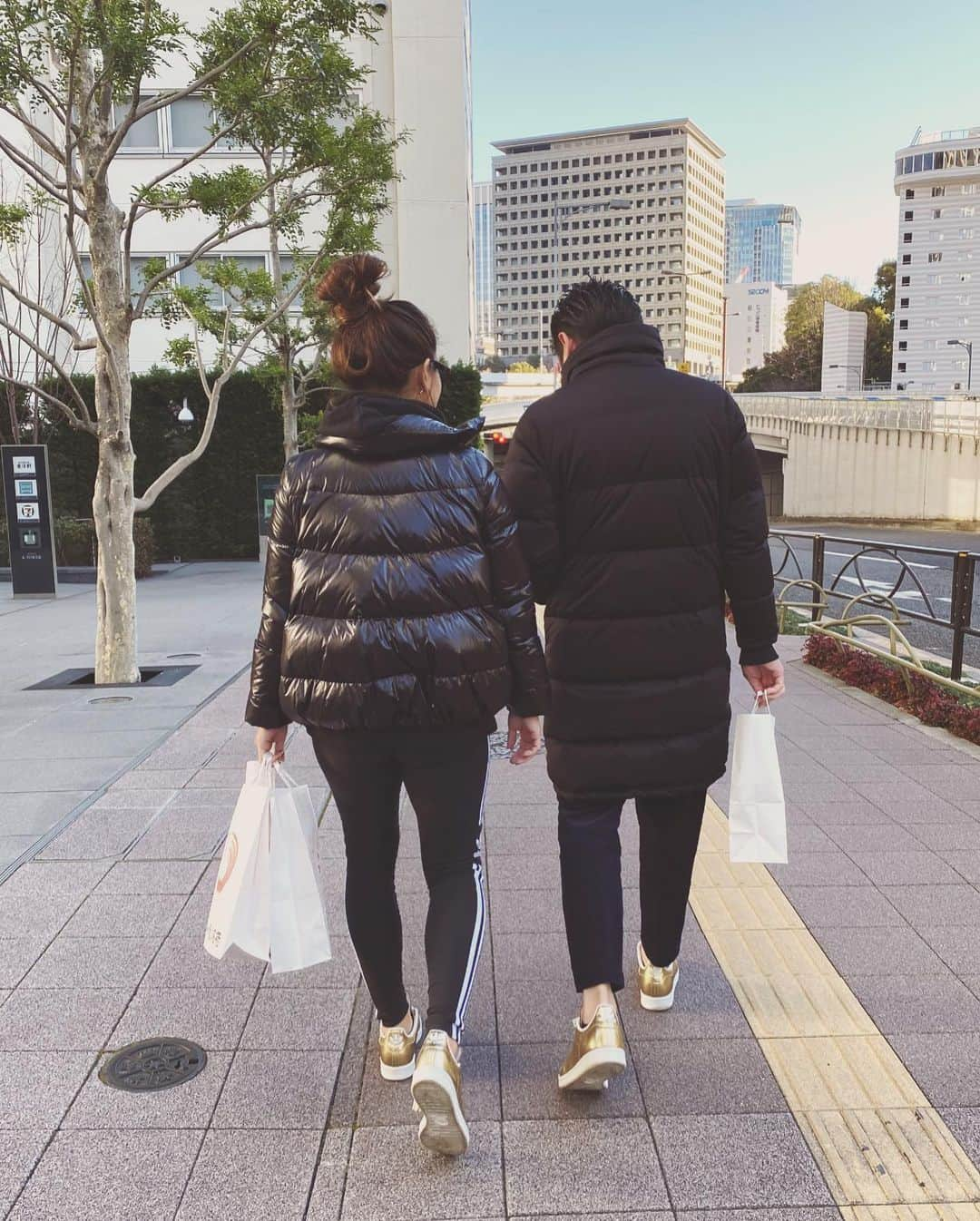 木村真野さんのインスタグラム写真 - (木村真野Instagram)「thankyou😍adidas❤️✨ #adidas #adidastokyo #stansmith #gold #thankyou #sacai @adidastokyo  @sacaiofficial」1月3日 23時33分 - mayakimura5