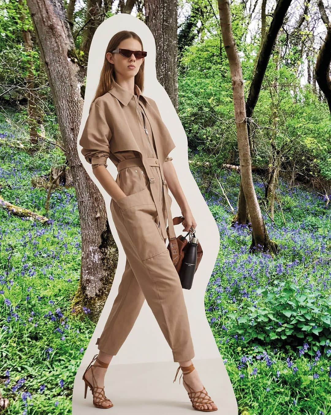 ステラ・マッカートニーさんのインスタグラム写真 - (ステラ・マッカートニーInstagram)「Springing back to life after the holidays with a stroll through the forest in our #StellaSpring20 jumpsuit.⁣ ⁣ Available for pre-order now on StellaMcCartney.com 💚⁣ ⁣ #StellaMcCartney」1月4日 0時01分 - stellamccartney