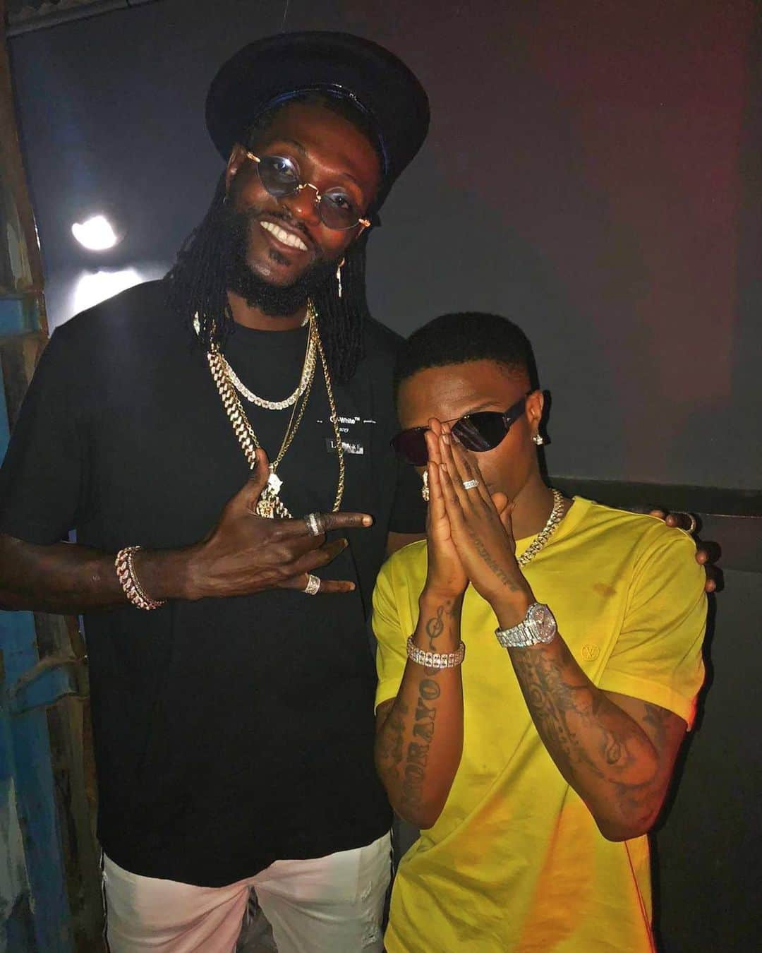 エマニュエル・アデバヨールさんのインスタグラム写真 - (エマニュエル・アデバヨールInstagram)「SEA, link up with my homie @wizkidayo. What’s your favourite Wizkid song ? 🤙🏾🔟🇹🇬🇳🇬🔝💯👀💧#GodFirst #DecemberToRemember #KeepMoving #FocusMood #LoveMyLife #LoveMyJob #LiveLife #MarechalSEA #teamSEA #NoTimeToCheckTime #AfricaUnited #228Forever #Lifesgood💯」1月4日 0時05分 - e_adebayor