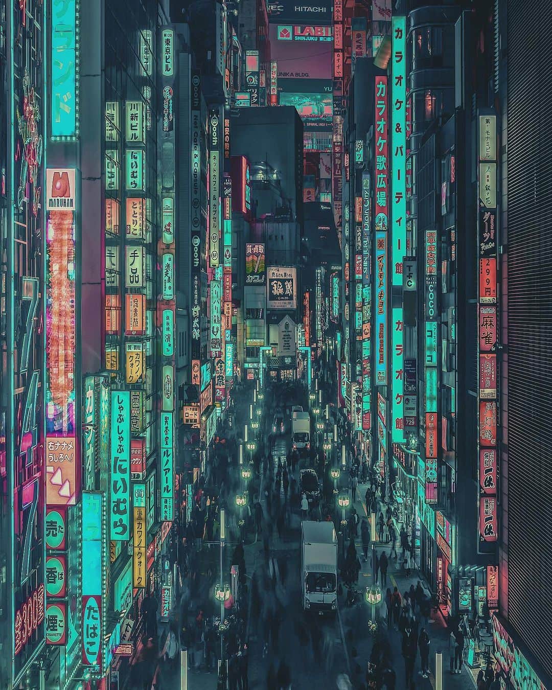 のインスタグラム：「Happy new 20XX🏙 #f7faketokyo」