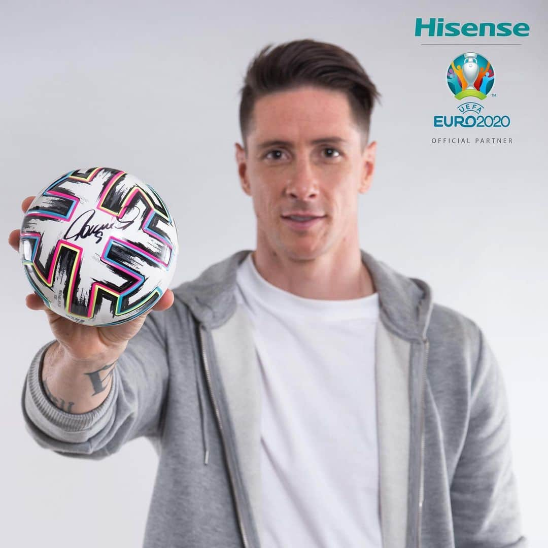 フェルナンド・トーレスさんのインスタグラム写真 - (フェルナンド・トーレスInstagram)「I've teamed up with Hisense to give you the chance to win a signed mini @euro2020 football ⚽  All you have to do is: Follow @HisenseSports ✅ Tag a friend you can do more keepy-ups than 👀  #HisenseSports #EURO2020」1月4日 0時17分 - fernandotorres