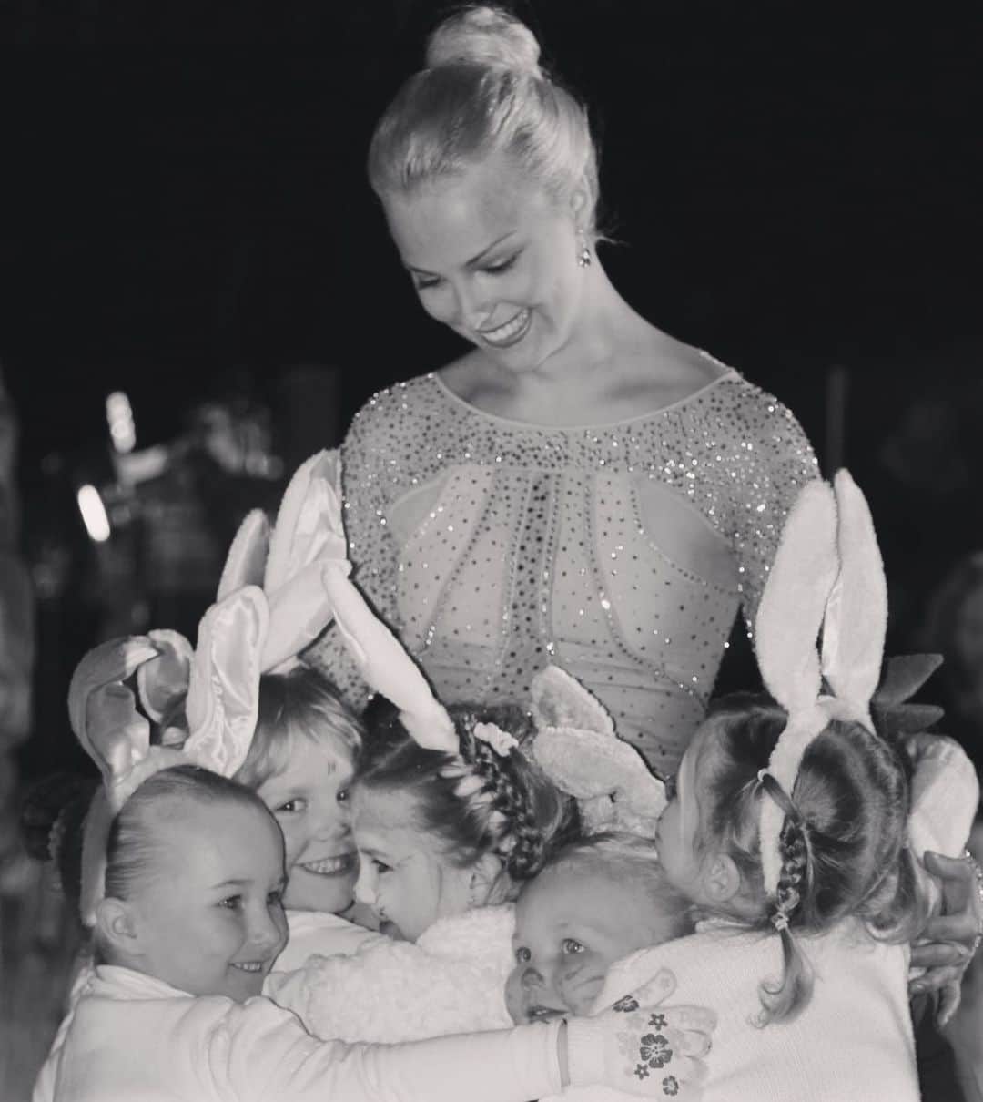キーラ・コルピのインスタグラム：「This picture....😭❤️🐰」