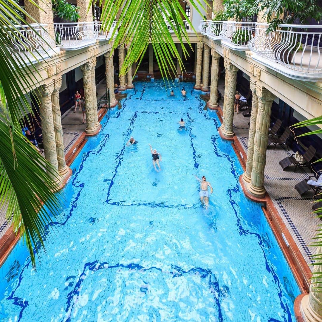 Lonely Planetさんのインスタグラム写真 - (Lonely PlanetInstagram)「#Budapest's thermal baths are the stuff of travel legend, with endless city-breakers, backpackers and seasoned explorers seeking their soothing waters for a bit of r&r all year round. If you're keen to sample the city's most famous attraction for yourself, tap our bio link for a full guide to Budapest's thermal baths. 💦」1月4日 1時01分 - lonelyplanet