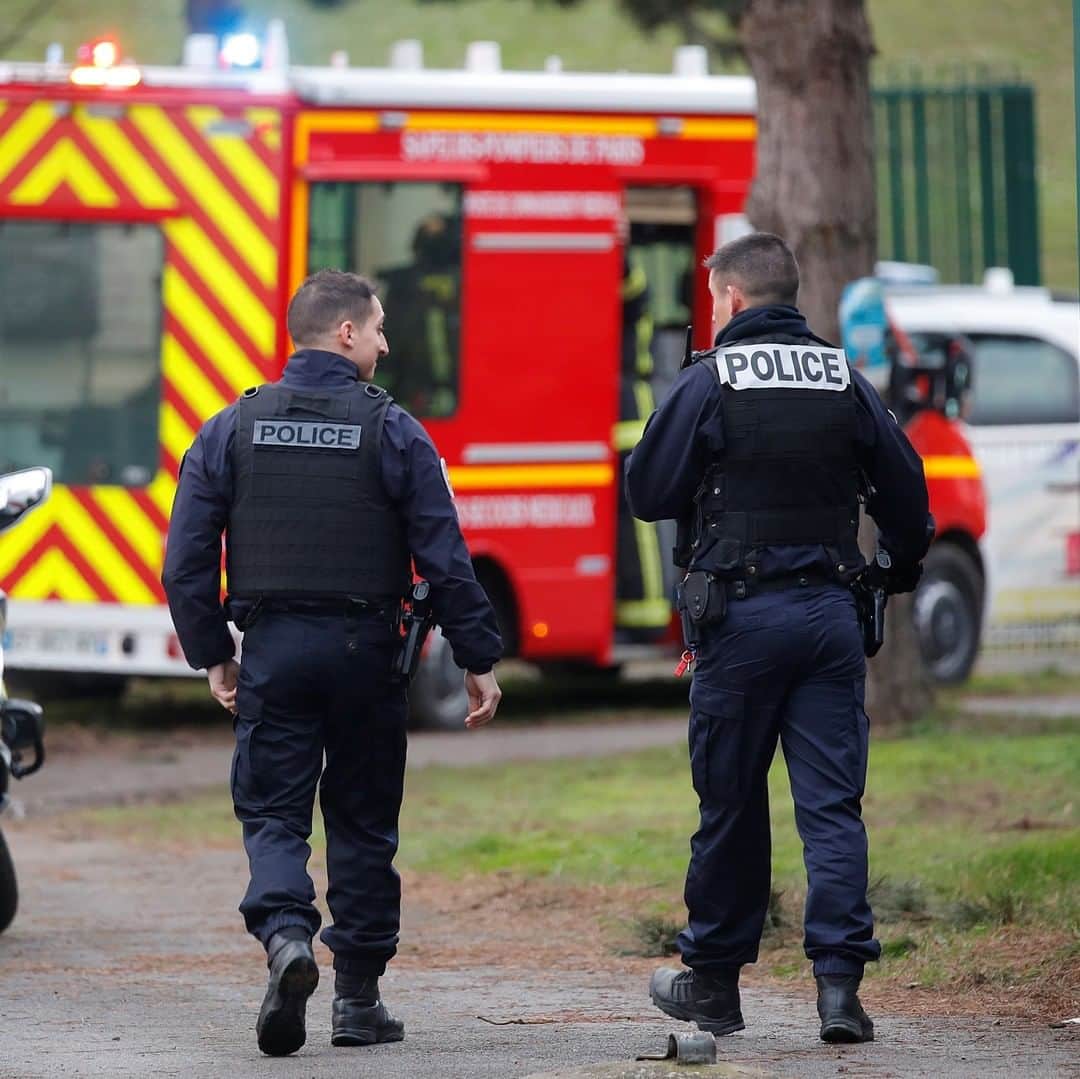 NBC Newsさんのインスタグラム写真 - (NBC NewsInstagram)「French police fatally shot a man near Paris on Friday after he went on a rampage with a knife in a park, killing one person and wounding two more, a prosecutor said. Tap the link in our bio to read more.⁠ .⁠ 📷 Charles Platiau / @reuters」1月4日 1時26分 - nbcnews
