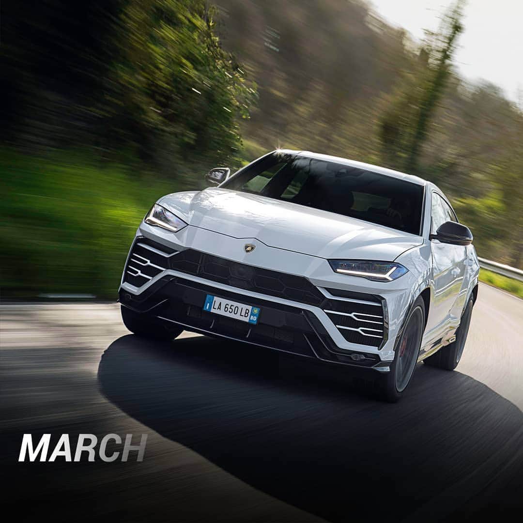 ランボルギーニのインスタグラム：「Start the year with class; with a Lamborghini calendar. Check it out here.  #Lamborghini #LamborghiniCalendar #2020」