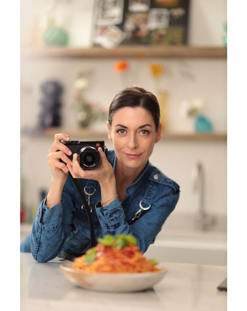 ポール・マッカートニーさんのインスタグラム写真 - (ポール・マッカートニーInstagram)「Be sure to tune in to watch @MaryMcCartney #ServesItUp on @FoodNetwork this Sunday at 9am ET/PT featuring @stanleytucci ♨👩🍳」1月4日 2時15分 - paulmccartney