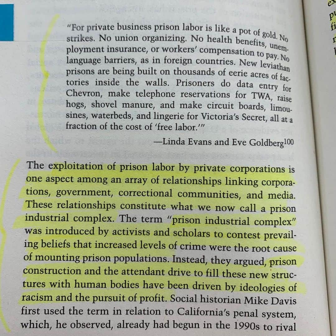 マット・マクゴリーさんのインスタグラム写真 - (マット・マクゴリーInstagram)「"Are Prisons Obsolete?" by Angela Davis # Spoiler Alert: Yes. First of all, Angela Davis is a gift to the world.  Her legacy of struggling for racial, economic, and gender justice is one that we can all learn from.  Importantly, she ties all of these issues together to make it clear that it is only by addressing interlocking systems of oppression holistically, that we will achieve a world of true liberation.  # As someone who identifies as a prison abolitionist myself, this book is a short and to the point wealth of information that makes the case for alternatives to caging human beings as a so-called attempt to solve social issues.  In reality, the prison system has been incentivized towards growth by cheap labor and a source of enormous profits in everything from phone companies (which are exploitative in their costs to those that are incarcerated and trying to call people who are incarcerated)  to food services.  And this does not apply only to private prisons.  # I am excited by the @reformlajails campaign in LA (that will be on the 2020 ballot as measure R!) that will seek to provide alternatives to caging human beings!  Many organizations formed the @justicelanow coalition that stopped the construction of $3.5 BILLION in new jails. There is important work being done and ample opportunities to get involved.  # "We thus think about imprisonment as a fate reserved for others, a fate reserved for the 'evildoers,' to use a term recently popularized by George W. Bush.  Because of the persistent power of racism, "criminals" and "evildoers" are, in the collective imagination, fantasized as people of color.  The prison therefore functions ideologically as an abstract site into which undesirables are deposited, relieving us of the responsibility of thinking about the real issues afflicting those communities from which prisons are drawn in such disproportionate numbers...it relieves us of the responsibility of seriously engaging with the problems of our society, especially those produced by racism and, increasingly, global capitalism." # My Booklist:  bit.ly/mcgreads (link in bio) #mcgreads」1月4日 2時51分 - mattmcgorry