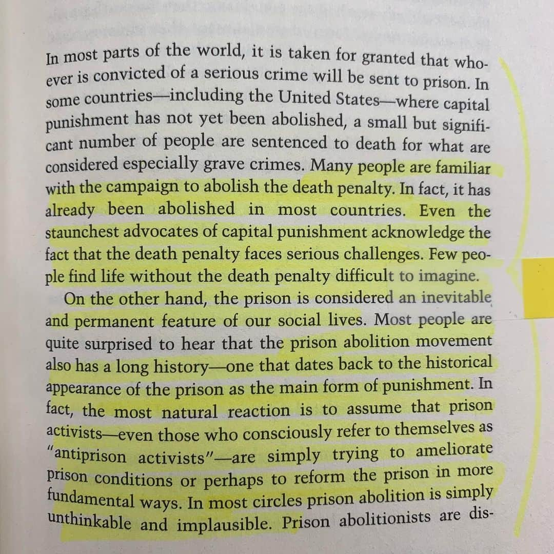 マット・マクゴリーさんのインスタグラム写真 - (マット・マクゴリーInstagram)「"Are Prisons Obsolete?" by Angela Davis # Spoiler Alert: Yes. First of all, Angela Davis is a gift to the world.  Her legacy of struggling for racial, economic, and gender justice is one that we can all learn from.  Importantly, she ties all of these issues together to make it clear that it is only by addressing interlocking systems of oppression holistically, that we will achieve a world of true liberation.  # As someone who identifies as a prison abolitionist myself, this book is a short and to the point wealth of information that makes the case for alternatives to caging human beings as a so-called attempt to solve social issues.  In reality, the prison system has been incentivized towards growth by cheap labor and a source of enormous profits in everything from phone companies (which are exploitative in their costs to those that are incarcerated and trying to call people who are incarcerated)  to food services.  And this does not apply only to private prisons.  # I am excited by the @reformlajails campaign in LA (that will be on the 2020 ballot as measure R!) that will seek to provide alternatives to caging human beings!  Many organizations formed the @justicelanow coalition that stopped the construction of $3.5 BILLION in new jails. There is important work being done and ample opportunities to get involved.  # "We thus think about imprisonment as a fate reserved for others, a fate reserved for the 'evildoers,' to use a term recently popularized by George W. Bush.  Because of the persistent power of racism, "criminals" and "evildoers" are, in the collective imagination, fantasized as people of color.  The prison therefore functions ideologically as an abstract site into which undesirables are deposited, relieving us of the responsibility of thinking about the real issues afflicting those communities from which prisons are drawn in such disproportionate numbers...it relieves us of the responsibility of seriously engaging with the problems of our society, especially those produced by racism and, increasingly, global capitalism." # My Booklist:  bit.ly/mcgreads (link in bio) #mcgreads」1月4日 2時51分 - mattmcgorry