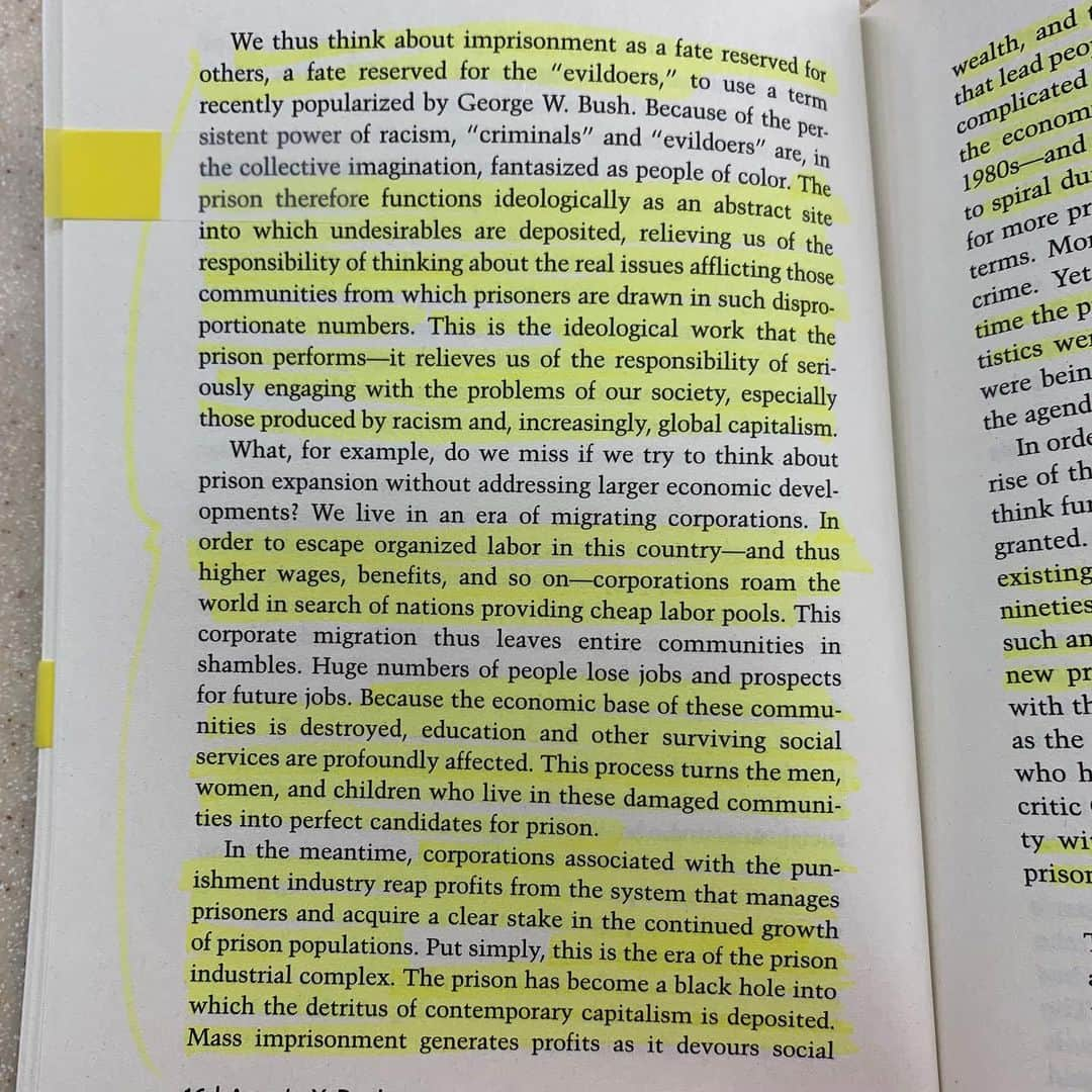 マット・マクゴリーさんのインスタグラム写真 - (マット・マクゴリーInstagram)「"Are Prisons Obsolete?" by Angela Davis # Spoiler Alert: Yes. First of all, Angela Davis is a gift to the world.  Her legacy of struggling for racial, economic, and gender justice is one that we can all learn from.  Importantly, she ties all of these issues together to make it clear that it is only by addressing interlocking systems of oppression holistically, that we will achieve a world of true liberation.  # As someone who identifies as a prison abolitionist myself, this book is a short and to the point wealth of information that makes the case for alternatives to caging human beings as a so-called attempt to solve social issues.  In reality, the prison system has been incentivized towards growth by cheap labor and a source of enormous profits in everything from phone companies (which are exploitative in their costs to those that are incarcerated and trying to call people who are incarcerated)  to food services.  And this does not apply only to private prisons.  # I am excited by the @reformlajails campaign in LA (that will be on the 2020 ballot as measure R!) that will seek to provide alternatives to caging human beings!  Many organizations formed the @justicelanow coalition that stopped the construction of $3.5 BILLION in new jails. There is important work being done and ample opportunities to get involved.  # "We thus think about imprisonment as a fate reserved for others, a fate reserved for the 'evildoers,' to use a term recently popularized by George W. Bush.  Because of the persistent power of racism, "criminals" and "evildoers" are, in the collective imagination, fantasized as people of color.  The prison therefore functions ideologically as an abstract site into which undesirables are deposited, relieving us of the responsibility of thinking about the real issues afflicting those communities from which prisons are drawn in such disproportionate numbers...it relieves us of the responsibility of seriously engaging with the problems of our society, especially those produced by racism and, increasingly, global capitalism." # My Booklist:  bit.ly/mcgreads (link in bio) #mcgreads」1月4日 2時51分 - mattmcgorry