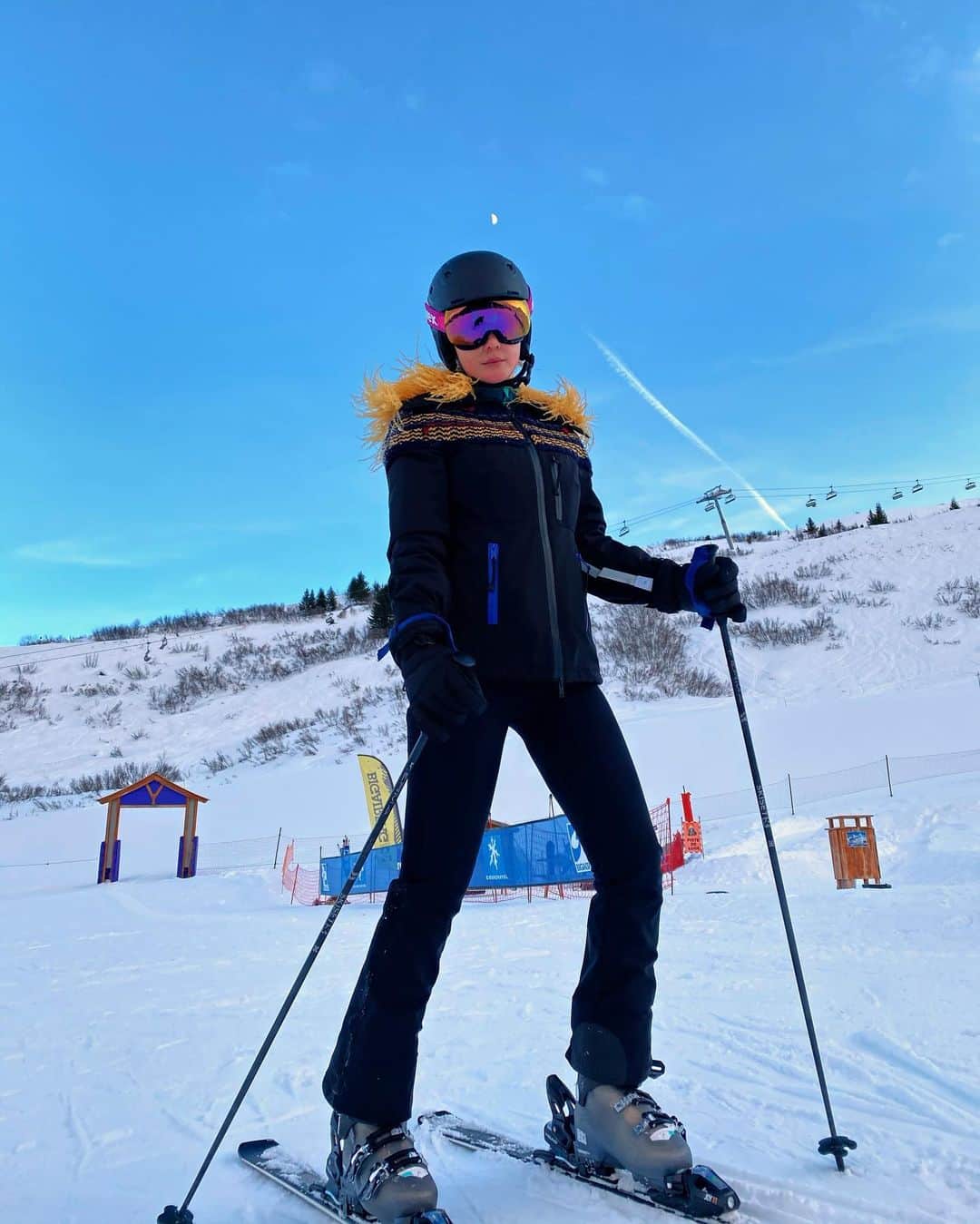 ルナ・マヤさんのインスタグラム写真 - (ルナ・マヤInstagram)「I see LUNA 🌓  #ski #frenchalps🇫🇷 #january #2020 📸 @ryochin424」1月4日 3時02分 - lunamaya