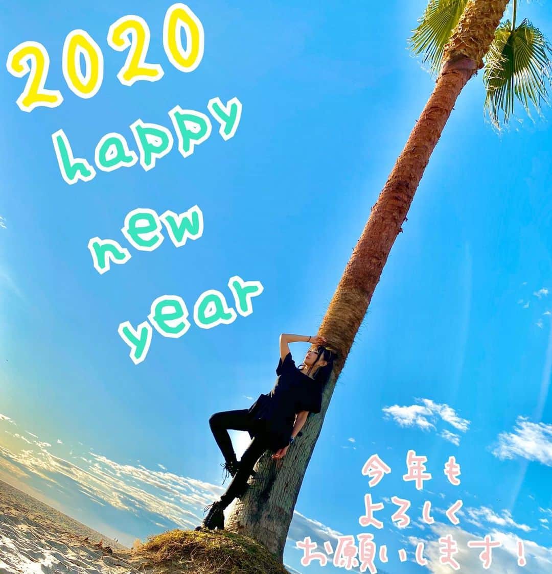 杏さゆりさんのインスタグラム写真 - (杏さゆりInstagram)「Happy new year 🥳 . 去年から引き続き、今年もよろしくお願い致します🥺💕✨ . #LA #LAX #lasvegas  #ロサンゼルス　#ラスベガス #nyc #杏さゆり　#SayuriAnzu」1月4日 5時05分 - anzu_sayuri_official