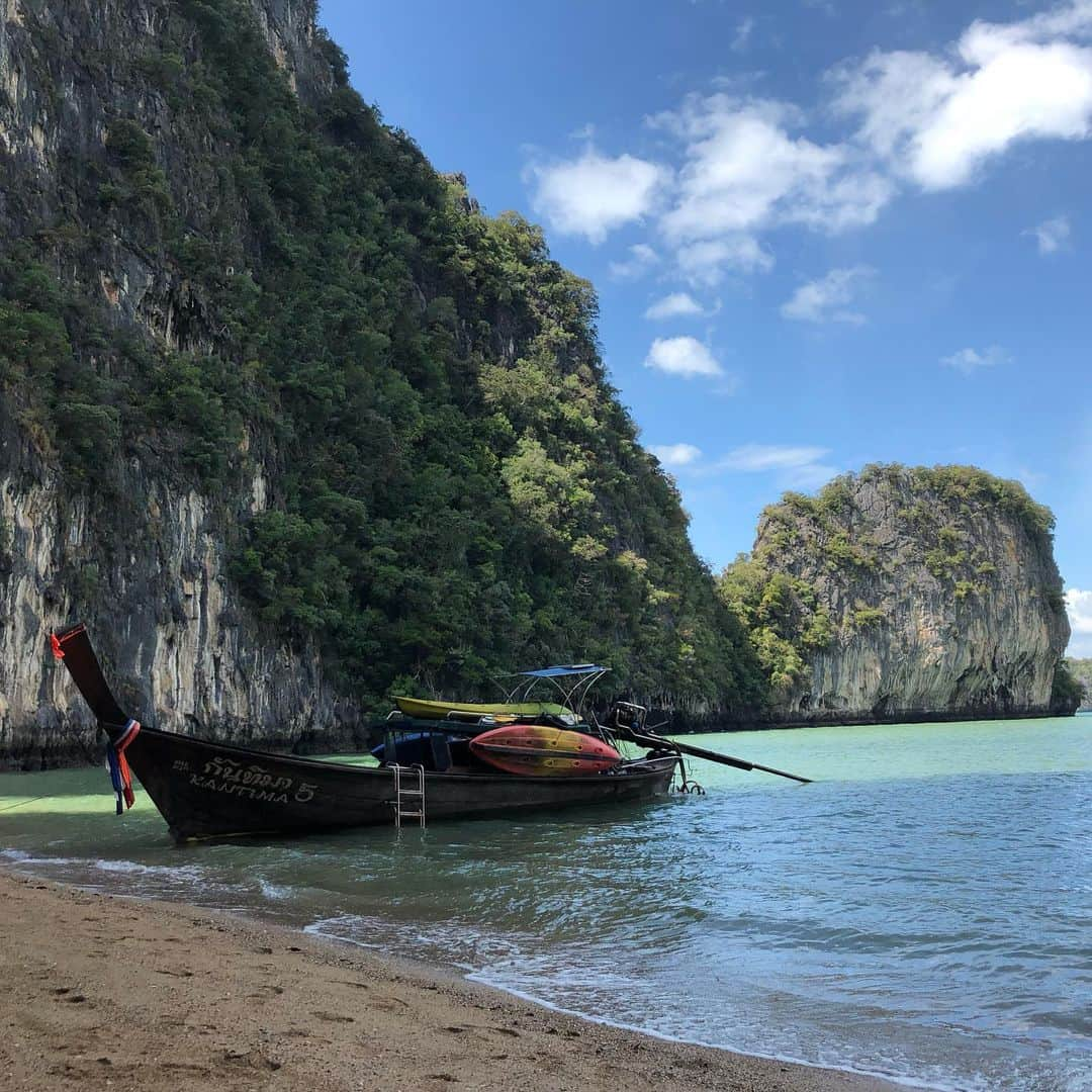 Lexi Bolingさんのインスタグラム写真 - (Lexi BolingInstagram)「Magical, mystical Thailand 💚」1月4日 10時55分 - lexiboling