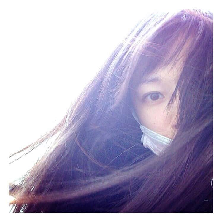 理絵さんのインスタグラム写真 - (理絵Instagram)「髪の毛がなかなかのびない…昔にくらべると  #model #actress #modella #attrice #모델 #여배우 #마스크 #マスク #tokyo #japan」1月4日 11時49分 - ____rie____