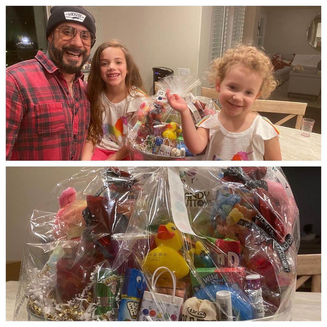 A.J.のインスタグラム：「Looking forward to a really sweet 2020 thank you @thesugarfactory for the lovely gift, big things coming from me and #SugarFactory!」