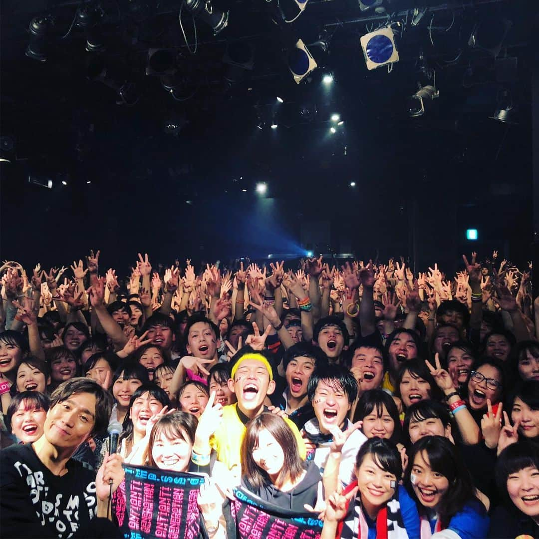 落合健太郎さんのインスタグラム写真 - (落合健太郎Instagram)「#RADNIGHT THANK YOU!!! 最高すぎました。 選曲は最初の3曲だけ決めて 挑みましたが、もうあとは 来ている人達の顔を見て 決めていきました。 改めて、RADWIMPSの曲は 本当に素晴らしいなと めちゃくちゃ気付かされました。 楽しかったー！ またやりたい!!! 来てくれた皆さん、ありがとう😊」1月4日 12時26分 - dj_ochiken1117