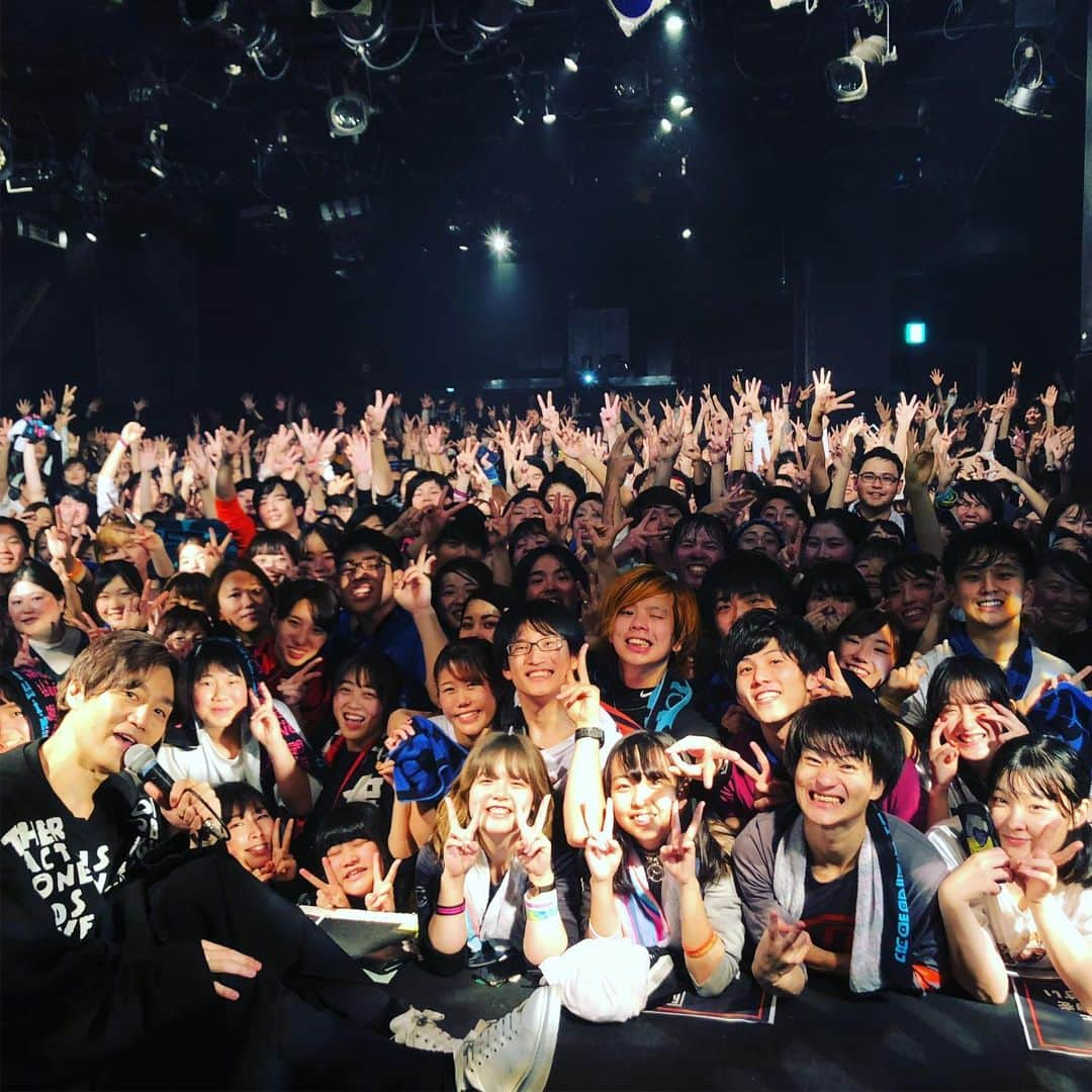 落合健太郎さんのインスタグラム写真 - (落合健太郎Instagram)「#RADNIGHT THANK YOU!!! 最高すぎました。 選曲は最初の3曲だけ決めて 挑みましたが、もうあとは 来ている人達の顔を見て 決めていきました。 改めて、RADWIMPSの曲は 本当に素晴らしいなと めちゃくちゃ気付かされました。 楽しかったー！ またやりたい!!! 来てくれた皆さん、ありがとう😊」1月4日 12時26分 - dj_ochiken1117