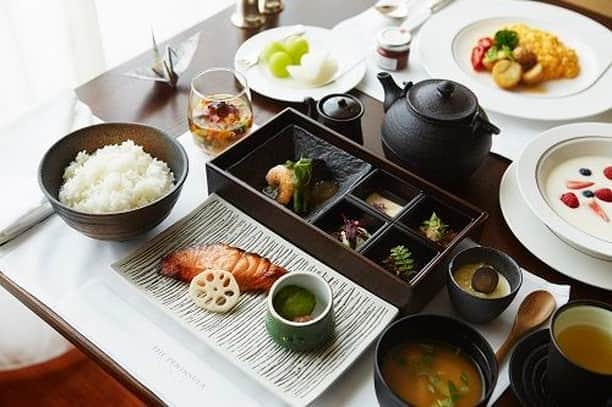 The Peninsula Tokyo/ザ・ペニンシュラ東京さんのインスタグラム写真 - (The Peninsula Tokyo/ザ・ペニンシュラ東京Instagram)「ザ・ペニンシュラ東京では、ミシュラン二つ星シェフ高木一雄氏監修の和朝食をご用意しております。🥢食材の味を生かした朝食で、優雅な週末を過ごしてみませんか？ ⠀ Our traditional Japanese breakfast is specially curated by Two-Star Michelin Chef Kazuo Takagi, showcasing the finest locally sourced ingredients and inspired by Japan’s distinct seasons.🥢 ⠀ #ペニンシュラ東京 #ラグジュアリー #ホテル　#朝食 #和朝食 #thepeninsulatokyo #luxuryhotel #japanesebreakfast」1月4日 13時22分 - thepeninsulatokyo