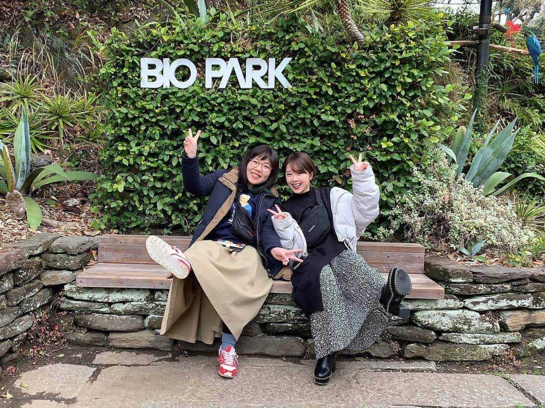 峰麻美さんのインスタグラム写真 - (峰麻美Instagram)「長崎バイオパーク、まじで日本の動物園の中でトップクラスの満足度なので、行ったことない方は是非行ってみてください‼️ アクセス悪いけど、動物好きなら絶対後悔しないよ🤣  ハウステンボスからもわりと近いので、佐世保方面に遊びに行く方にはまじでオススメする👍✨ #zoo #animals #biopark #nagasaki #japan #trip #travel #長崎 #長崎バイオパーク #長崎遠征 #アウェイ沼」1月4日 14時27分 - asaaaaami.0702