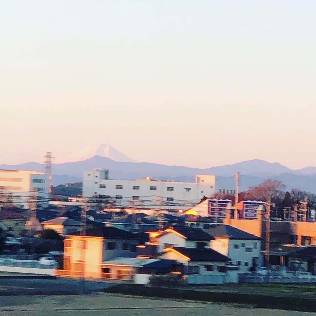 瀬下豊さんのインスタグラム写真 - (瀬下豊Instagram)「富山の皆様ありがとうございました！！ 日帰り勿体ないなぁ。。。 富山は泊まりで行きたい。。。 魚食べたい。。。 明日は沖縄日帰り。。。 #あたおか」1月4日 15時15分 - tjkseshita