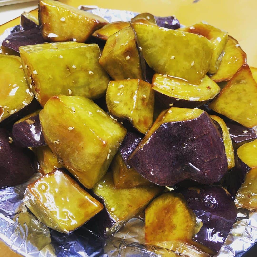 兵頭彰さんのインスタグラム写真 - (兵頭彰Instagram)「今日はおやつに大学芋をこしらえました😋 #bjw #大日道場飯」1月5日 1時04分 - hyodo_bjw