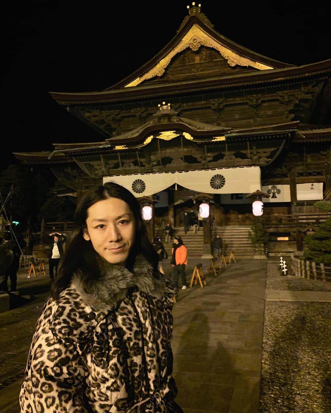 小林尊のインスタグラム：「my hometown ⛩🙏 on New Year’s Day 故郷の元日」