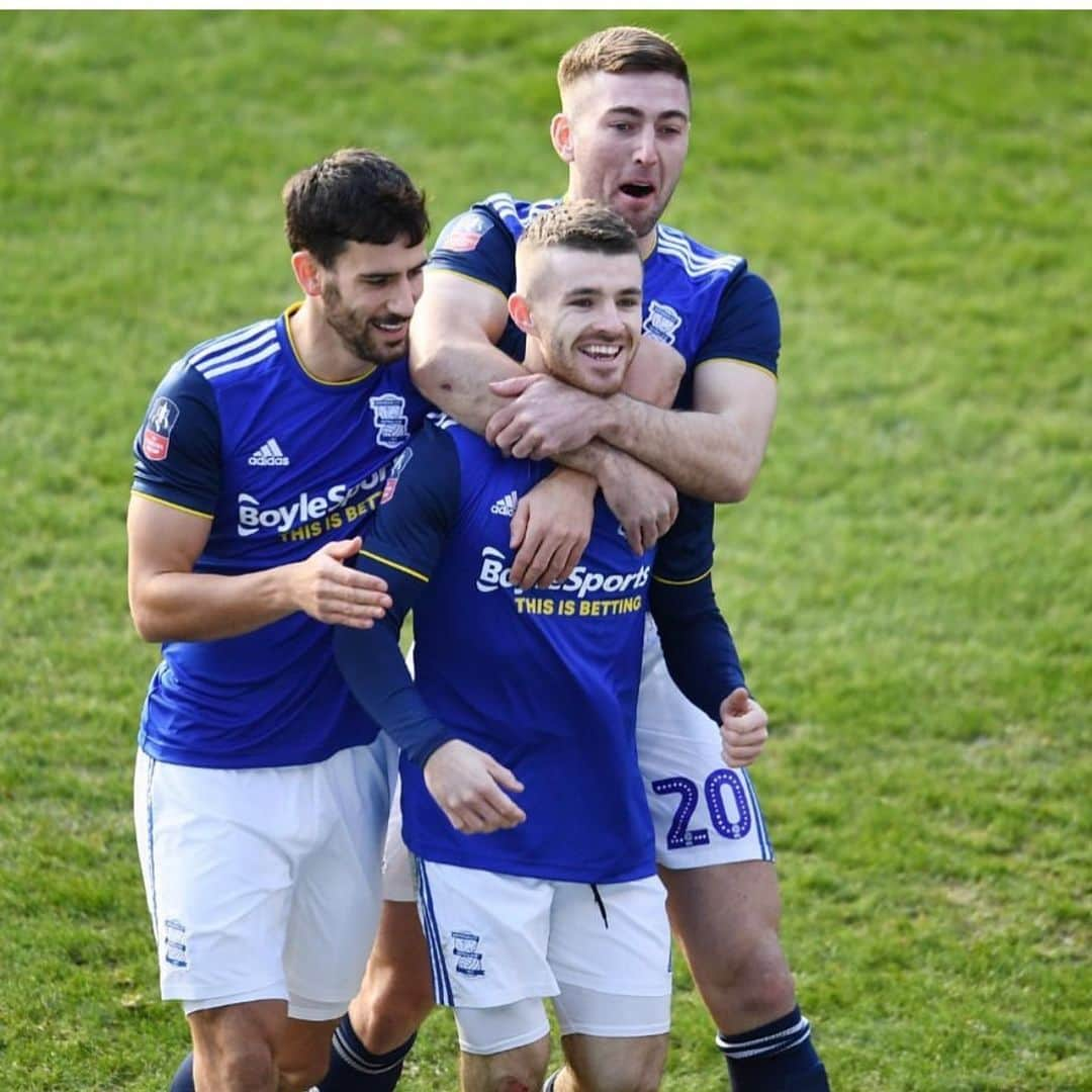 ダニエル・クローリーさんのインスタグラム写真 - (ダニエル・クローリーInstagram)「Buzzing to score my first goal for @bcfc and get through to the next round, that was for you and your family bro @benikafobe ❤️」1月5日 2時14分 - danielcrowley10