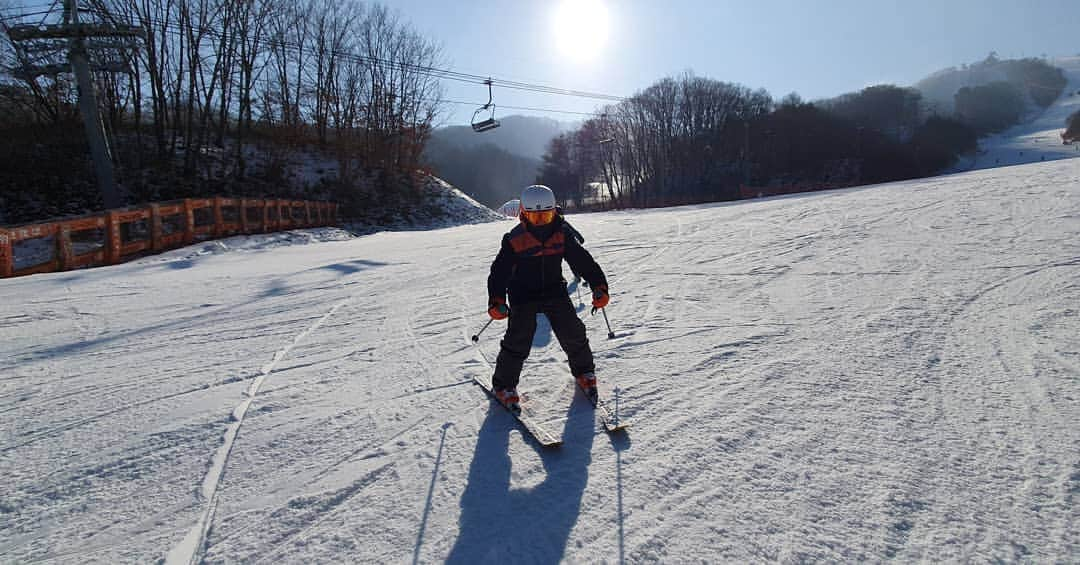 チョン・シアさんのインスタグラム写真 - (チョン・シアInstagram)「#쭈누 🎿」1月4日 17時20分 - jung.sia