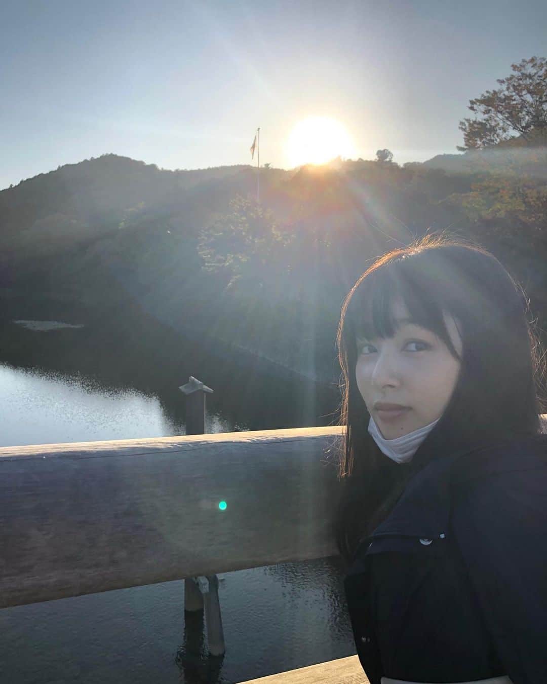桜井日奈子さんのインスタグラム写真 - (桜井日奈子Instagram)「日本テレビ「うわっ！ダマされた大賞」を観てくださった皆さんありがとうございました😊  初めてドッキリにかかりました、  自分の驚き方がぶりっ子すぎて恥ずかしかったですとても。  寝正月から、そろそろスイッチを入れなきゃな、という時期かと思います  楽しい時間はあっという間ですね😅  今年も頑張りましょう！！ #ダマされた大賞」1月4日 17時29分 - sakurai.hinako_official