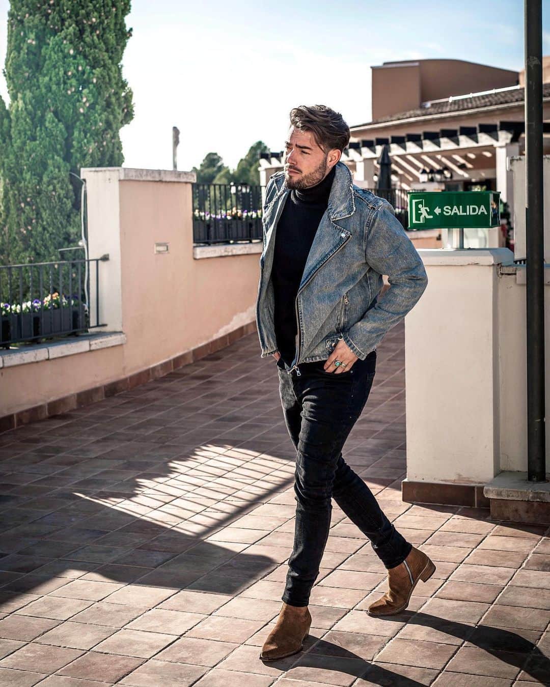 STYLE4GUYSのインスタグラム：「@FashionNovaMEN giving that pop to your casual fit🔥Shop @FashionNovaMEN for the latest styles!👌」