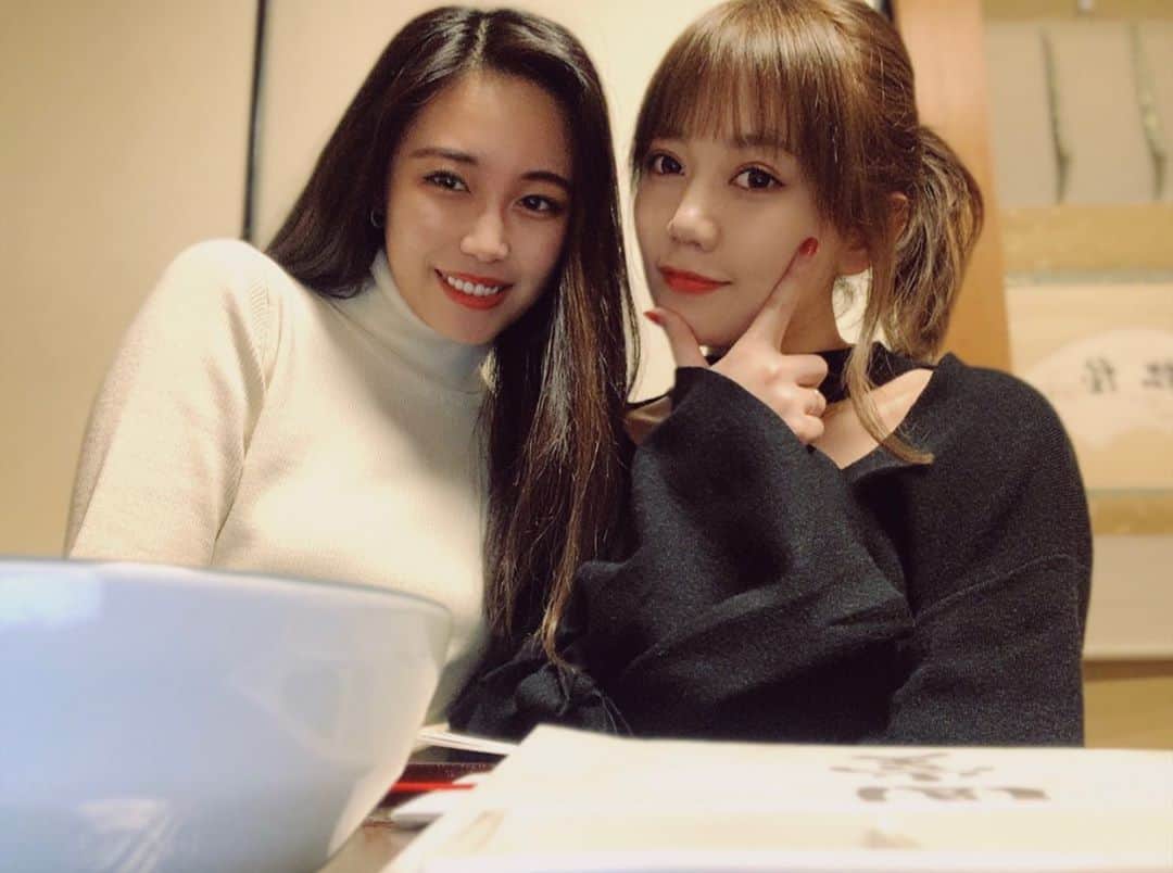 鷲尾伶菜さんのインスタグラム写真 鷲尾伶菜instagram あけましておめでとうございます 新年は地元に帰り 今はとあるところに この人といます 良い年だぁ 1月4日 18時45分 Reina Washio Official