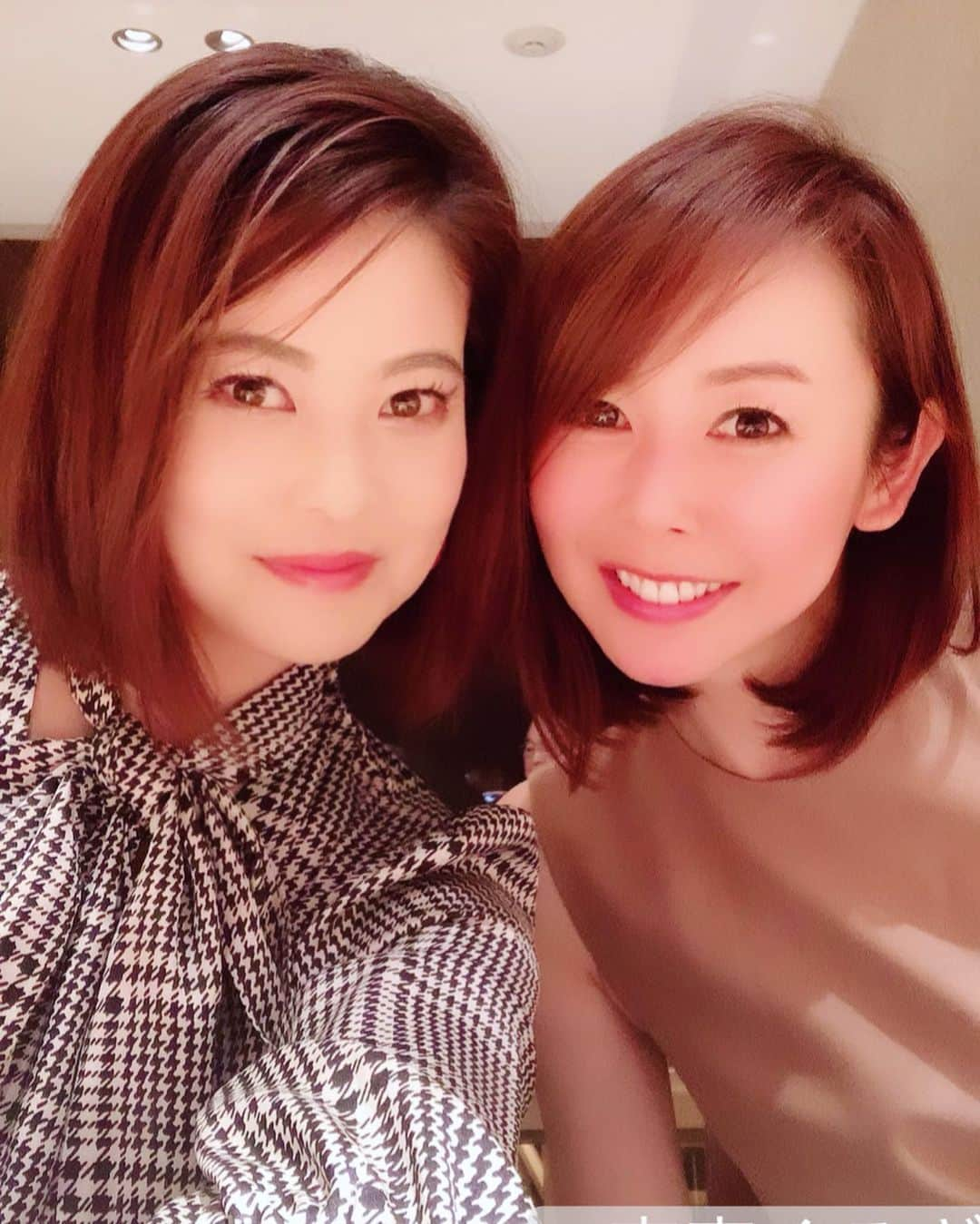 吉田玲奈さんのインスタグラム写真 - (吉田玲奈Instagram)「昨夜の夕食はシェラトン内にある「実家くろぎ」❥ 白子に伊勢海老、鯛に宮崎牛とお正月のめでたい食材のオンパレード🎍最高に美味しかった❤️ お腹がはちきれそう〜💦 #実家くろぎ #和食#美味しい#食材素晴らしい#白子食べられない人から私に回ってくる#ふたりごはん#メニュー全部載せきれない #鯛茶漬け #ノンアルコール #お茶 #日向夏ジュース」1月4日 19時02分 - reina.yoshida.ciel.1218