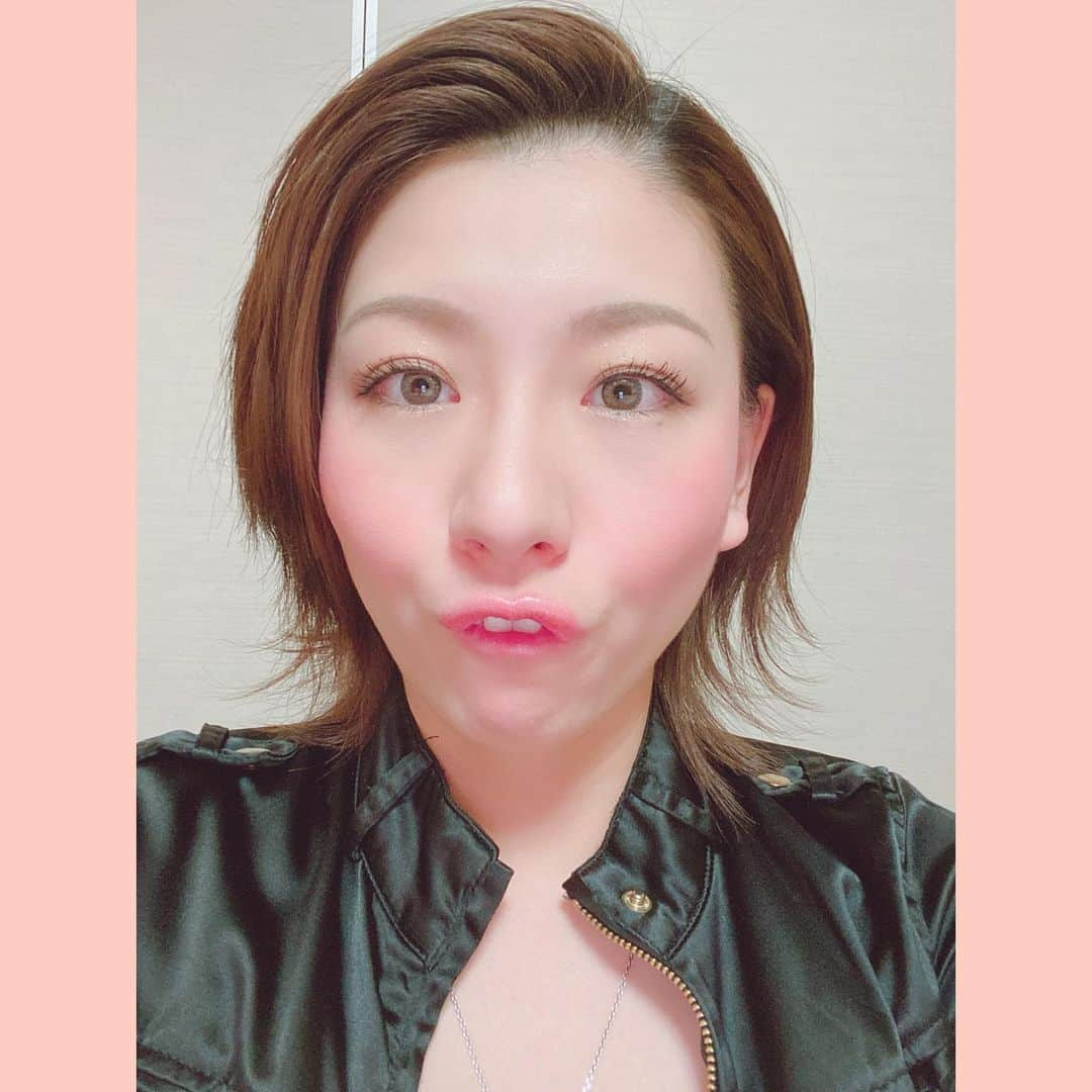 岩村菜々美さんのインスタグラム写真 - (岩村菜々美Instagram)「2020年仕事始め 福島県会津若松の会社さんの新年会にお邪魔させて頂きました✨ . 本日も楽しかったー🤤✨ #ありがとうございました  #痩せよう2020」1月4日 20時06分 - nanami1120