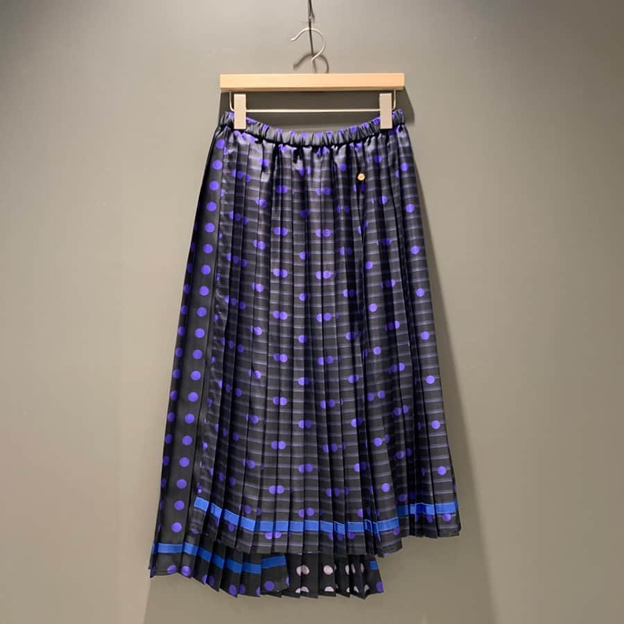 BEAMS JAPANさんのインスタグラム写真 - (BEAMS JAPANInstagram)「＜MUVEIL＞ Womens Dot Print Skirt BEAMS JAPAN 3F  @beams_japan #muveil #beams #raybeams #beamsjapan #beamsjapan3rd Instagram for New Arrivals Blog for Recommended Items #japan #tokyo #shinjuku #mensfashion #womensfashion #日本 #東京 #新宿 #ファッション#メンズファッション #ウィメンズファッション #ビームス #ビームスジャパン」1月4日 20時25分 - beams_japan