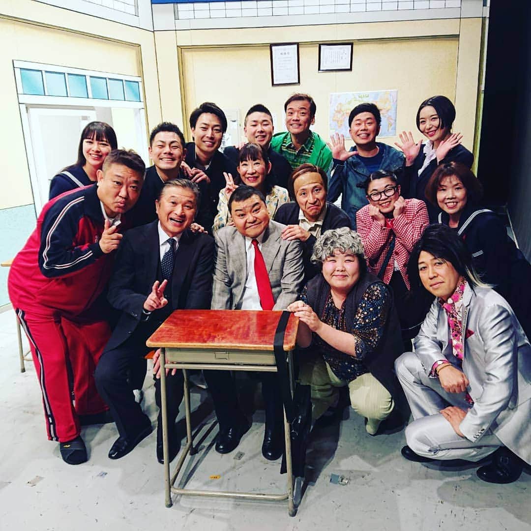 太田芳伸のインスタグラム：「始まるぞ～‼️ 始まるぞ～‼️ 関東圏の皆さん始まるぞーーー‼️ 24時58分～ ＴＢＳさんで新喜劇放送するぞ～‼️ 見てねーーーーー！ーー！」