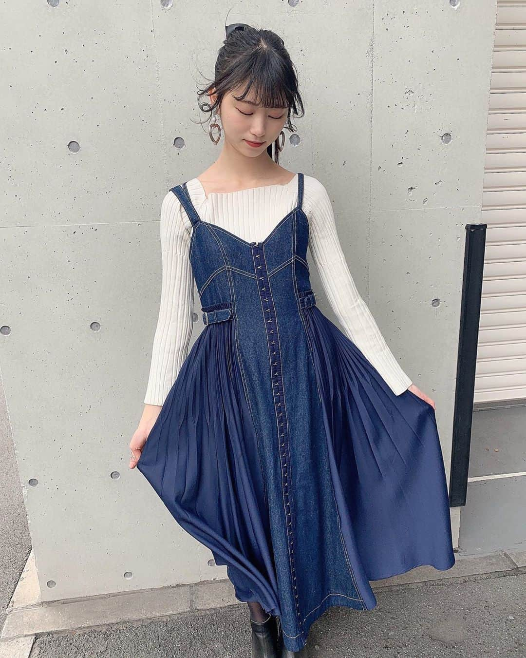 小林紗良さんのインスタグラム写真 - (小林紗良Instagram)「新しく買ったワンピースきた💙」1月4日 20時35分 - sara_1229_