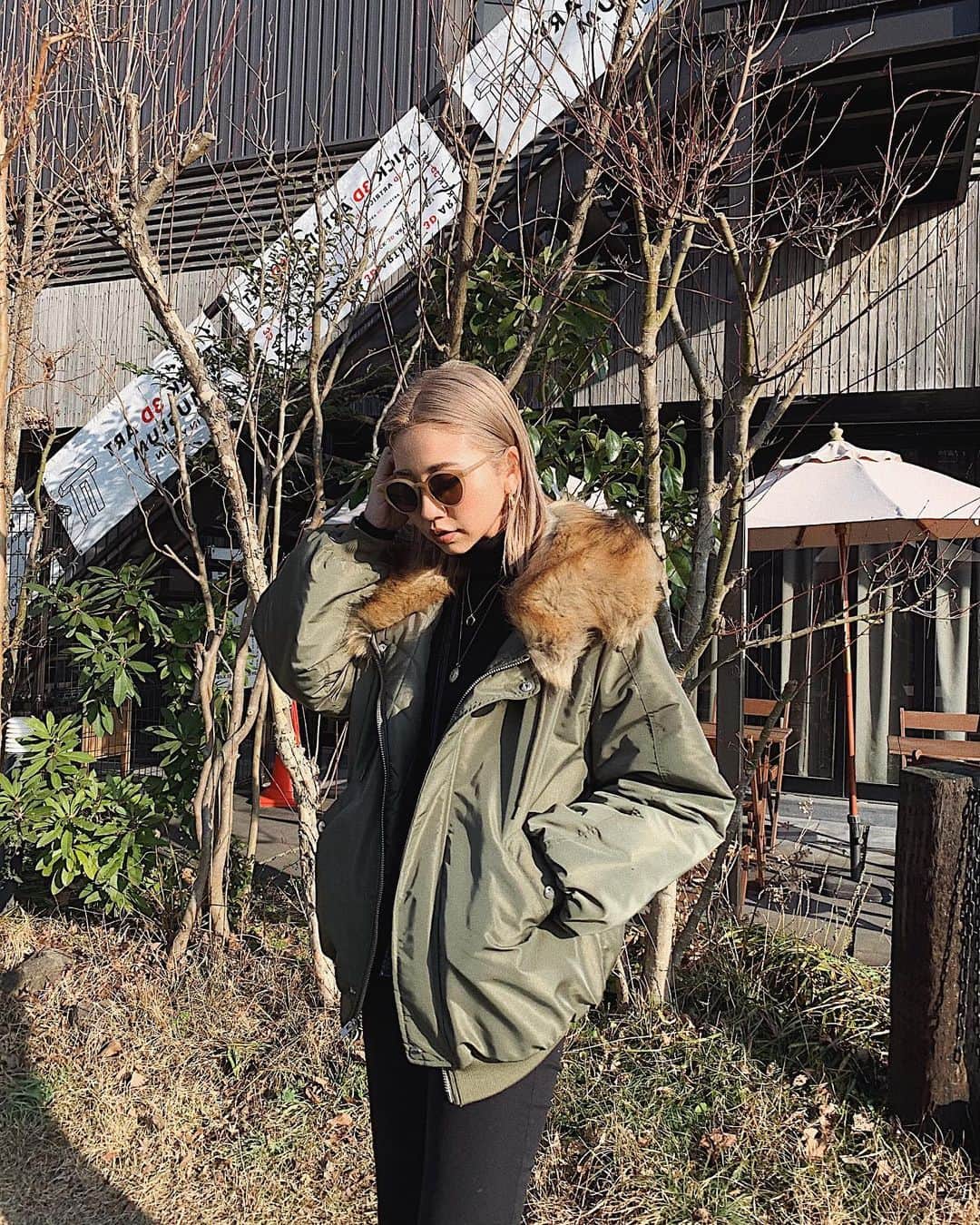 のインスタグラム：「. @su_do___ のフライトジャケット💚 中に着込めるし軽くてあったかかった🔥🔥 #sudo #outer #湯布院 #大分」
