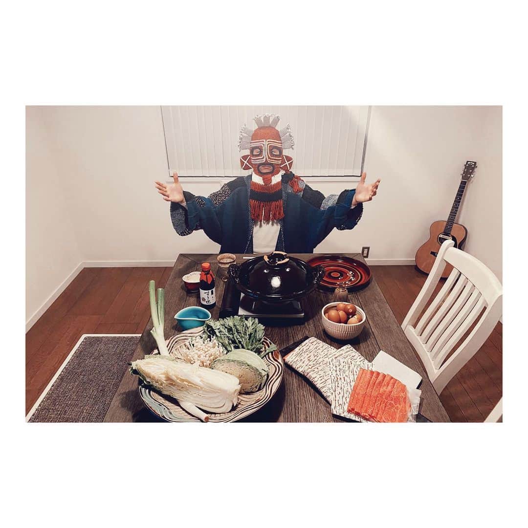 平井大さんのインスタグラム写真 - (平井大Instagram)「オフ感。  #あけましておめでとうございます #平井大 #変身マスクで食べづらい #２０２０」1月4日 20時58分 - hirai_dai_official