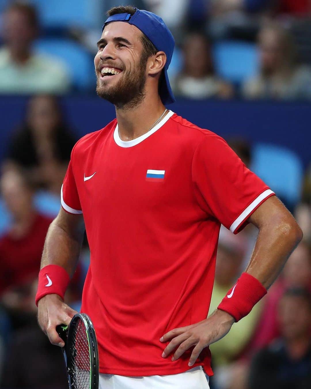 カレン・ハチャノフのインスタグラム：「Mr. Positive in action😄🇷🇺 @atpcup #TeamRussia」