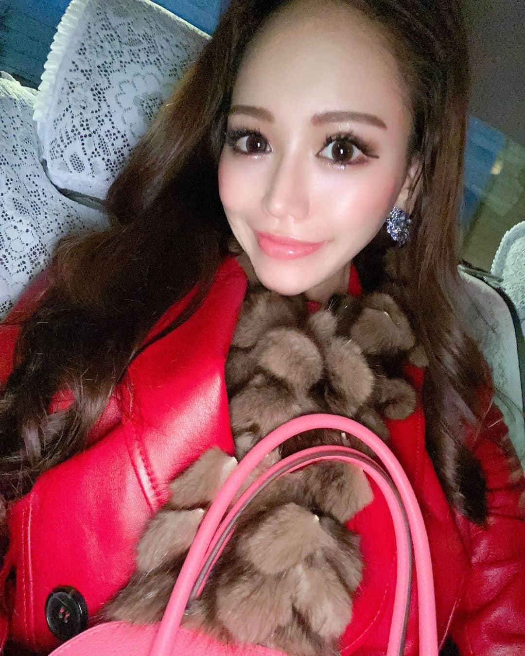 桜ゆみさんのインスタグラム写真 - (桜ゆみInstagram)「. . #alexandermcqueen #alexandermcqueendress #アレキサンダーマックイーン #hermesbolide #hermesbolide27 #エルメスボリード  #歌舞伎町 #歌舞伎町キャバ嬢 #桜ゆみ」1月4日 21時32分 - yumi.sakura1111